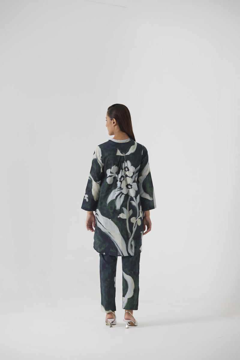 CHICORY BLACK SHORT COTTON KURTA SET cotton by Yam in green color for women Worldwide