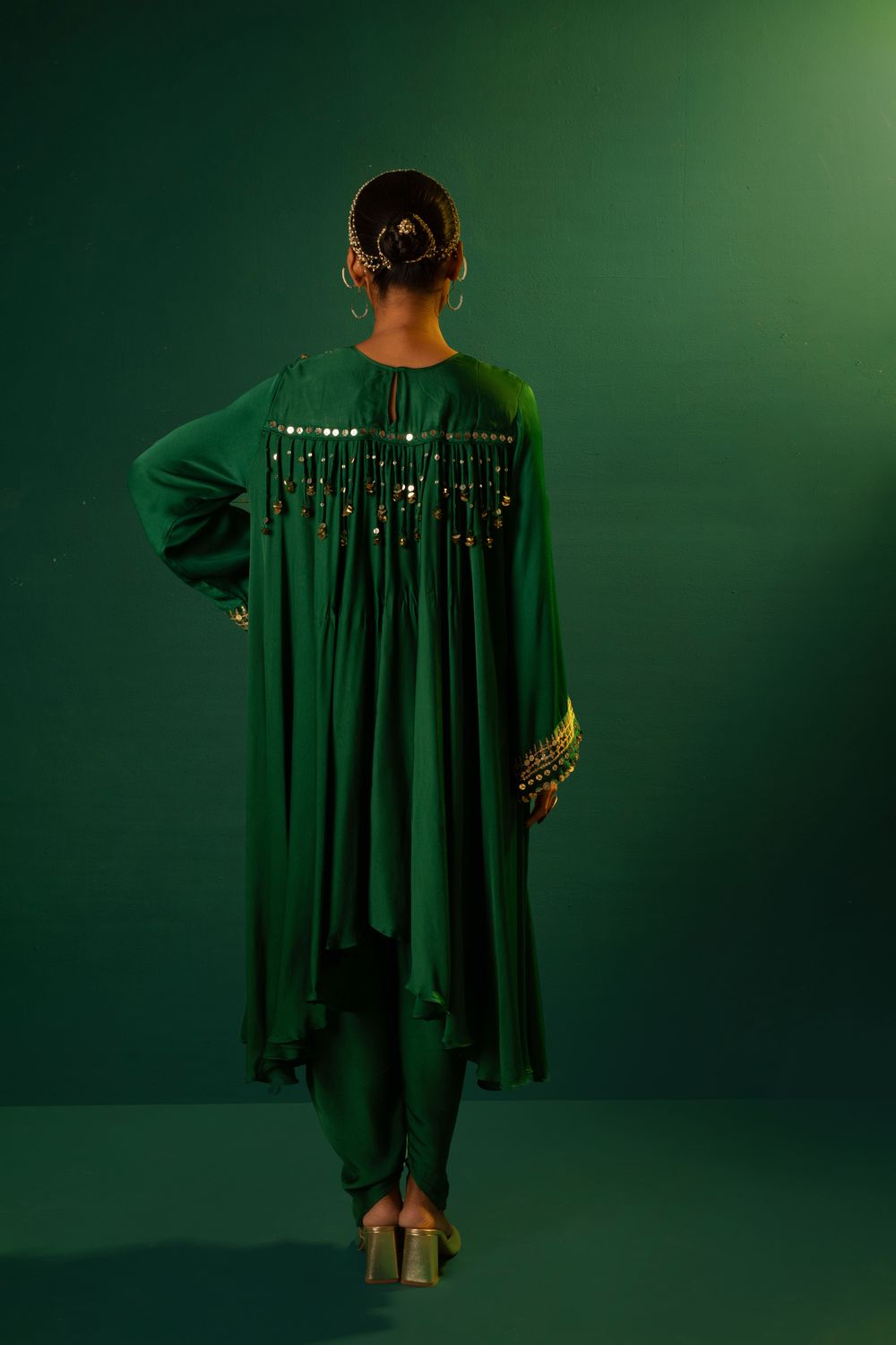 Chamakeen Mahi Green Asymmetrical Kurta Set