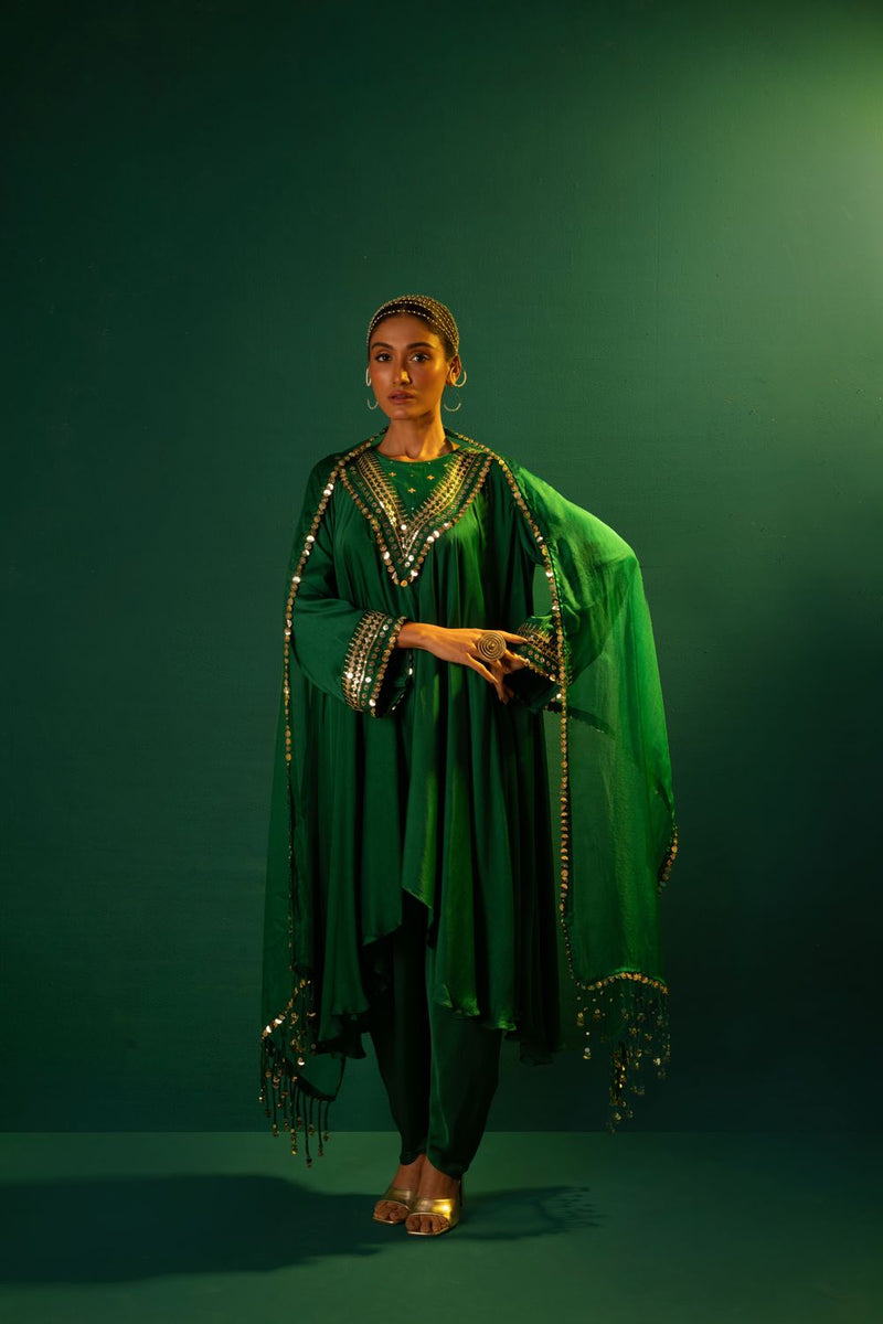 Chamakeen Mahi Green Asymmetrical Kurta Set with Dupatta satin by PRAHNAAYA in green color for women Worldwide