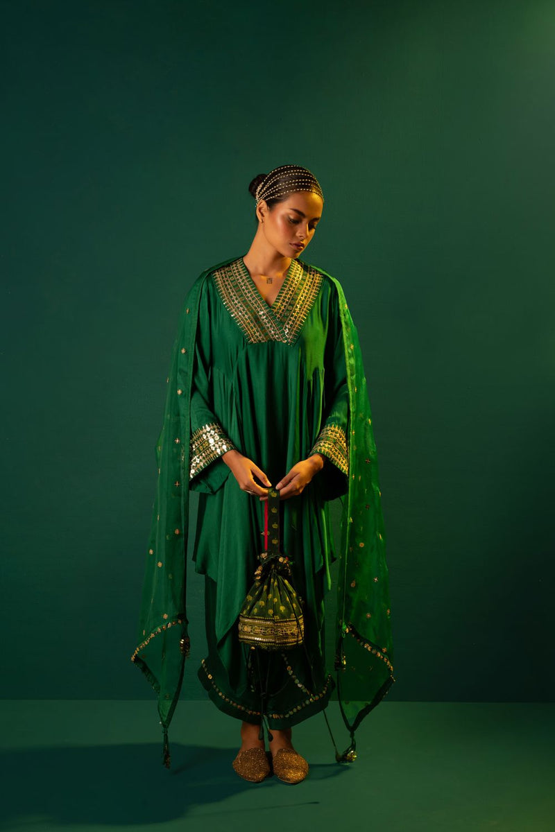 Chamakeen Ariyana Green Asymmetrical Tunic Set with Dupatta satin by PRAHNAAYA in green color for women Worldwide