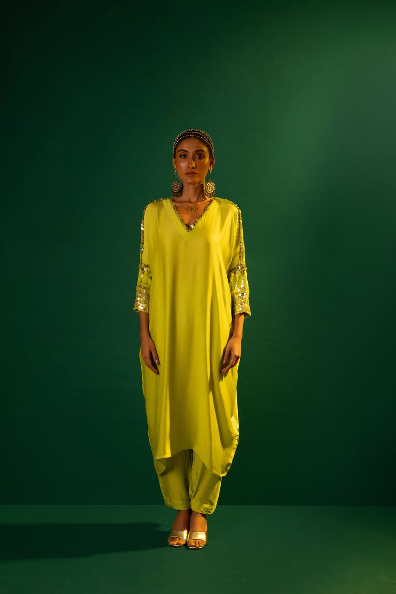 Chamakeen Masai Antifit Kurta Set satin by PRAHNAAYA in green color for women Worldwide