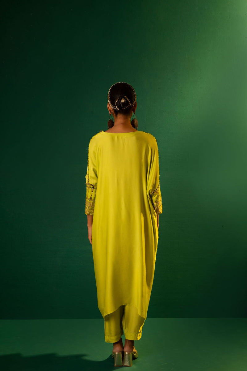 Chamakeen Masai Antifit Kurta Set satin by PRAHNAAYA in green color for women Worldwide