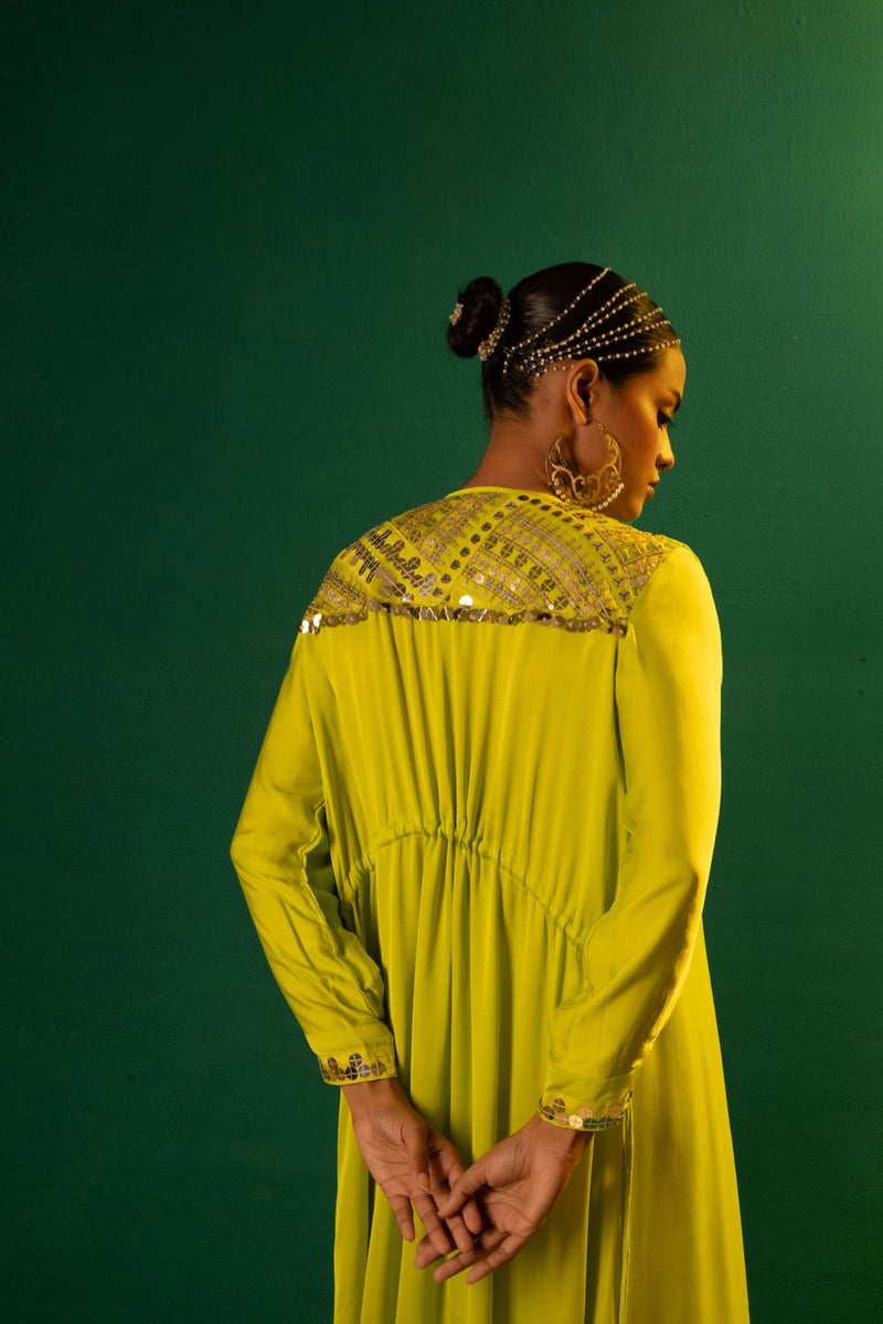 Chamakeen Anti Fit Kurta with oversized pant satin by PRAHNAAYA in green color for women Worldwide