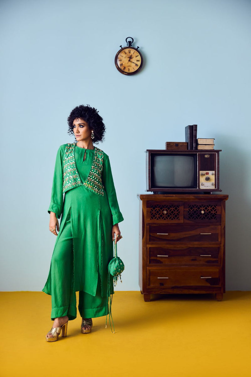 Tora Green Jacket with Kurta Set silk by PRAHNAAYA in green color for women Worldwide