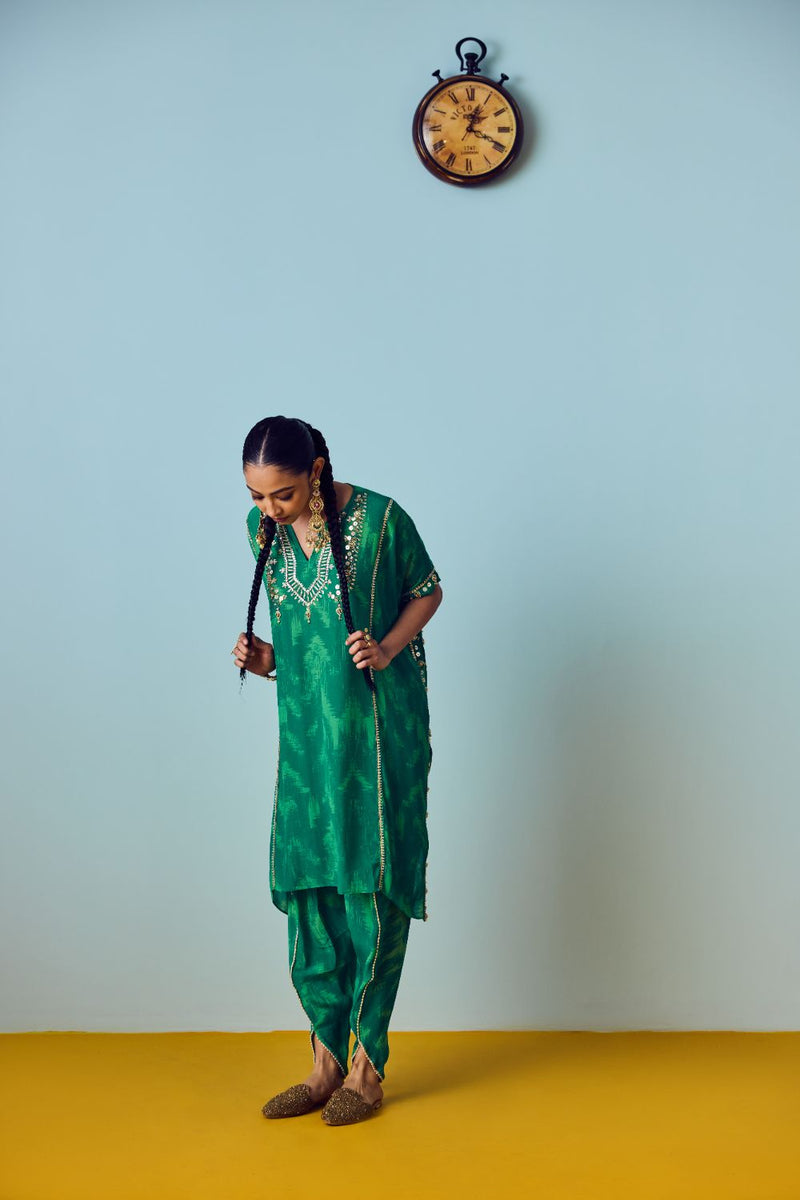 Nourie Coral Green Hand-Embroidered Kaftan Set silk by PRAHNAAYA in green color for women Worldwide