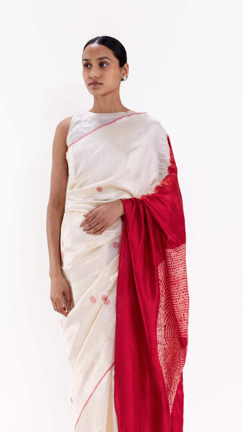 ORBIT JAMDANI SAREE - IVORY/RED