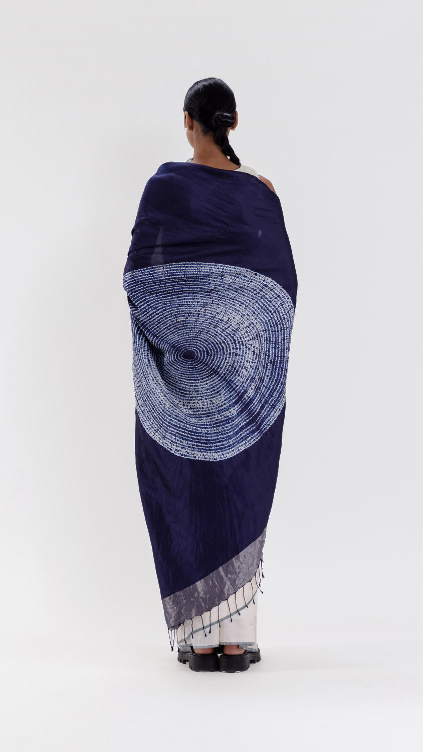 ORBIT JAMDANI SAREE - IVORY/NAVY