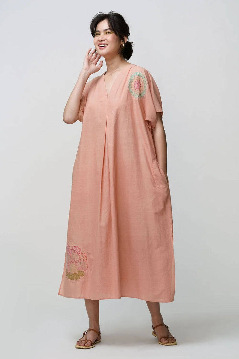 Caftan dress muslin chakri design applique muslin cotton kurta/kurta set by Malika Mathur in blush for women Worldwide