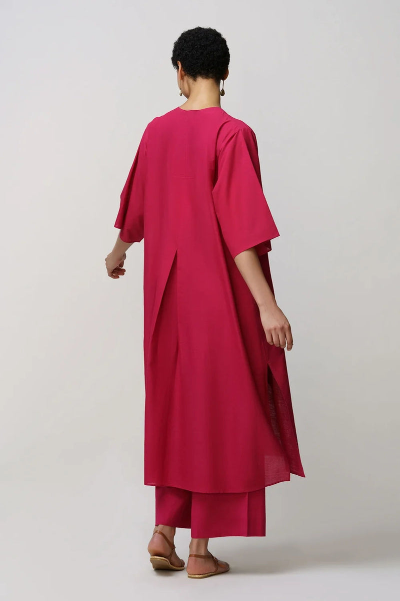 Caftan dress muslin poppy flower applique muslin cotton kurta/kurta set by Malika Mathur in red for women Worldwide