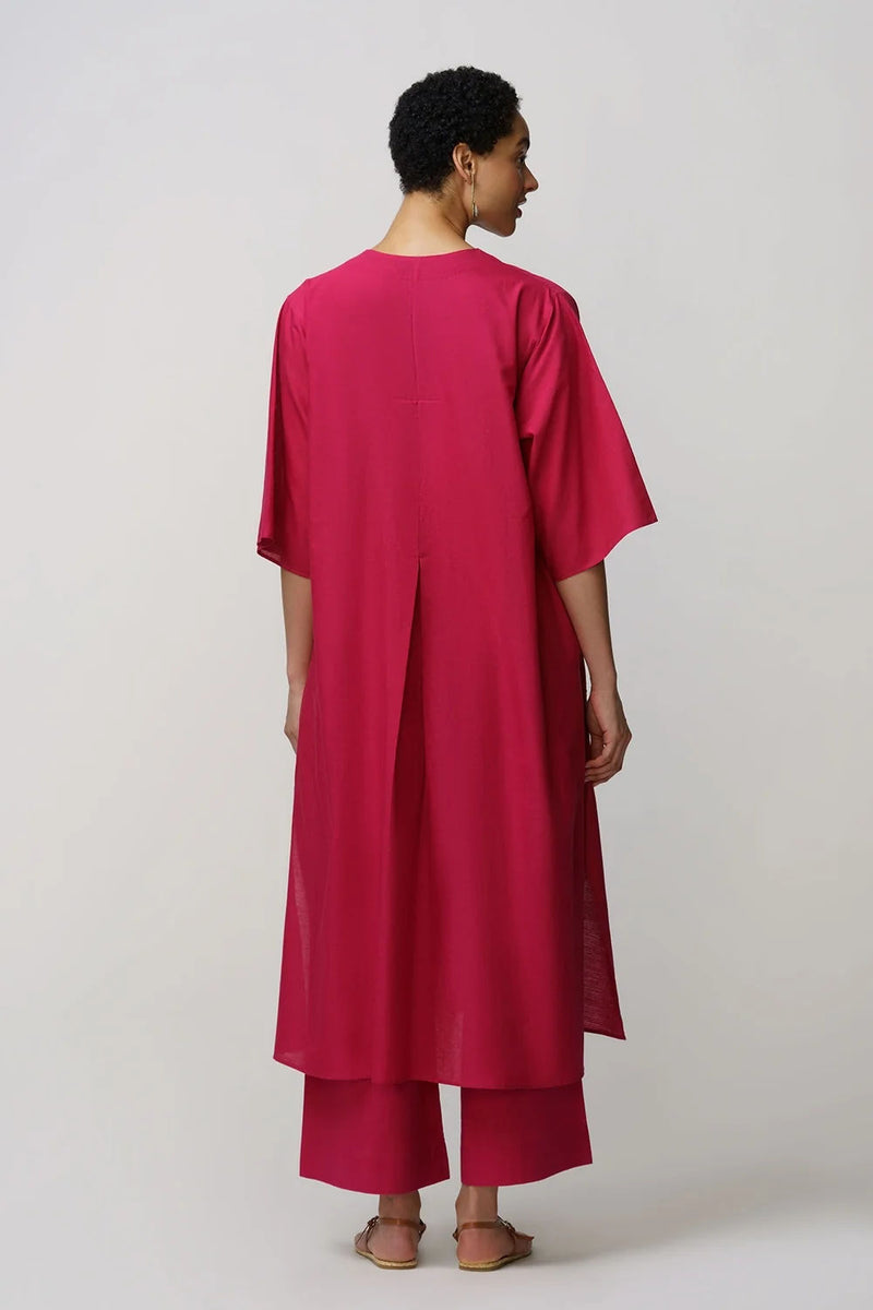 Caftan dress muslin poppy flower applique muslin cotton kurta/kurta set by Malika Mathur in red for women Worldwide