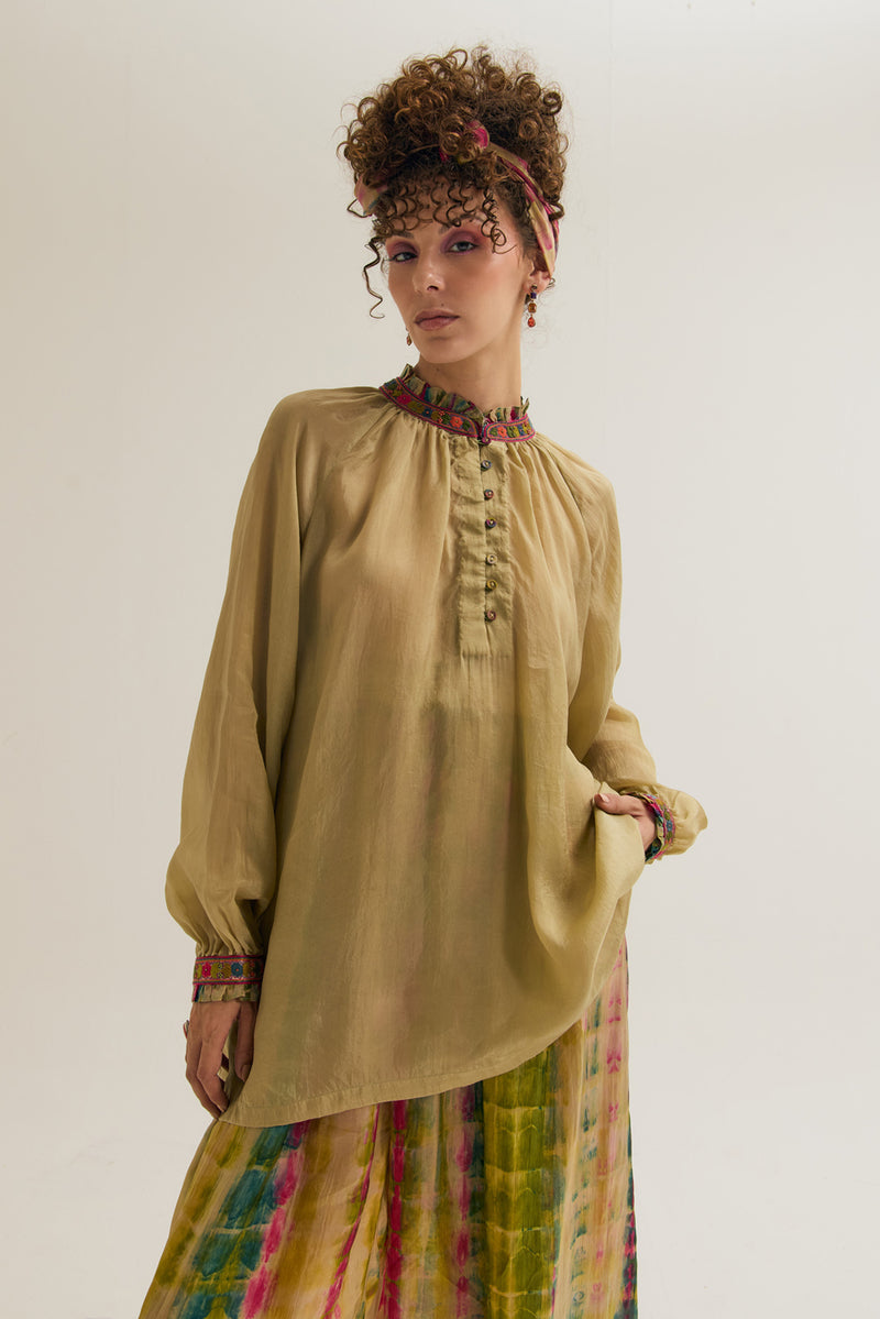 Elaa Bauhini Set habutai silk co-ord set by Capisvirleo in off white for women Worldwide