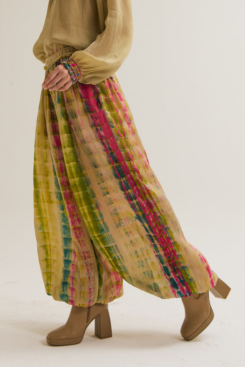 Elaa Bauhini Set habutai silk co-ord set by Capisvirleo in off white for women Worldwide