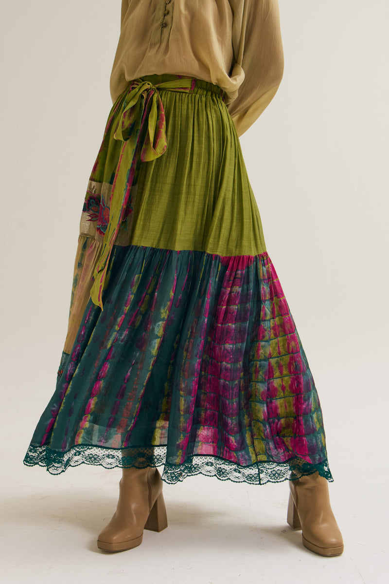 Amala Skirt habutai silk,jute,chanderi skirt by Capisvirleo in pink for women Worldwide