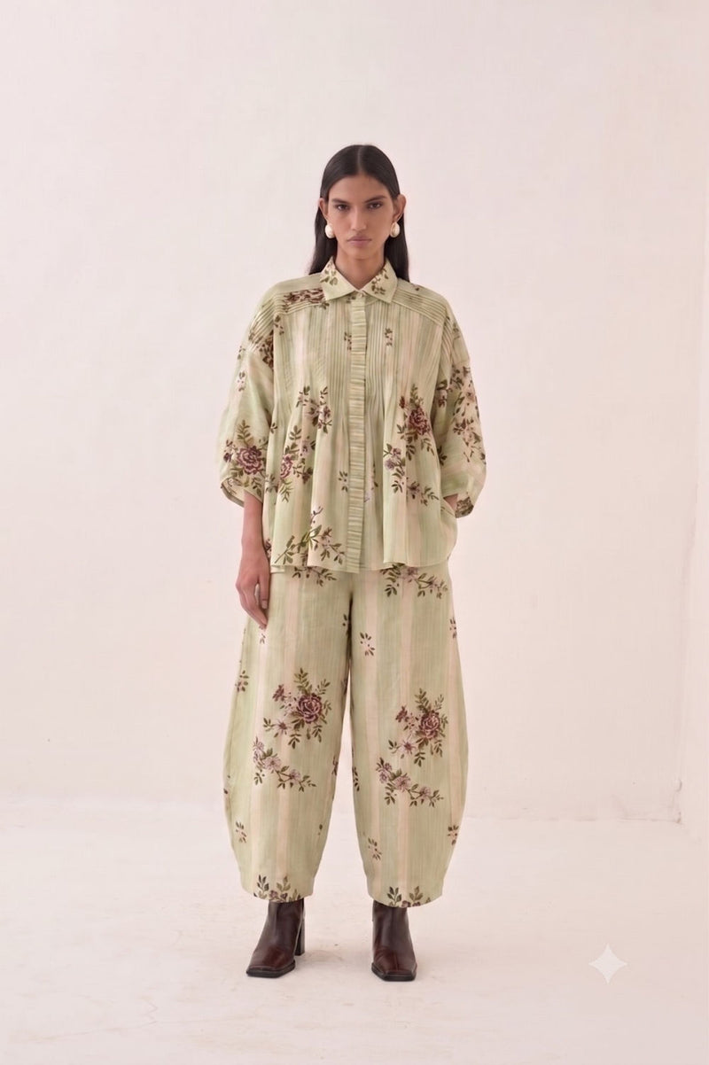 Bagiya Floral Pintuck Top cotton slub top/shirt by O'Frida in green for women Worldwide