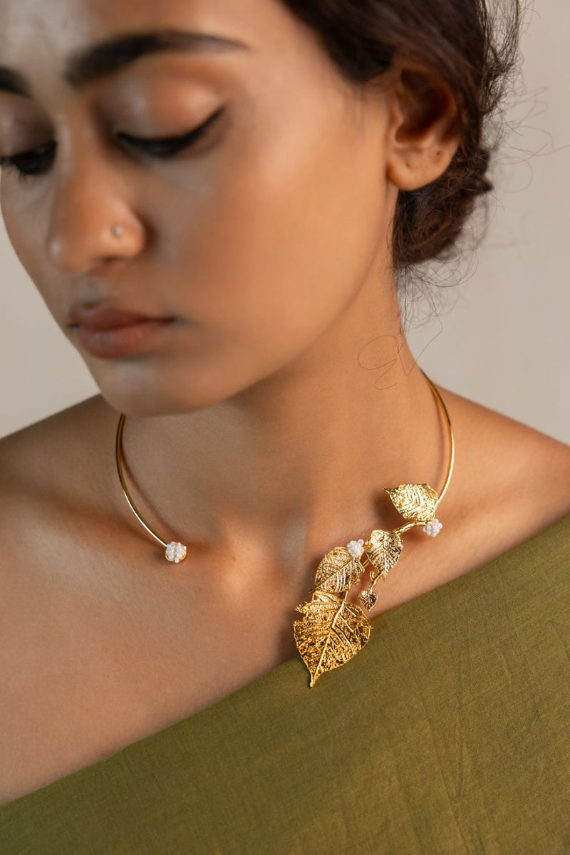 Parij Hasli 18k gold plated on brass neckpiece by Aarjavee in gold for women Worldwide