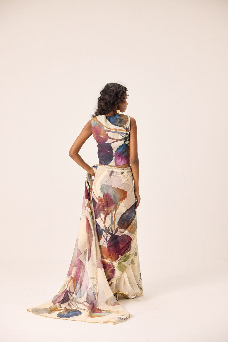 Elea Saree kota doria by Khara Kapas in off-white for women Worldwide