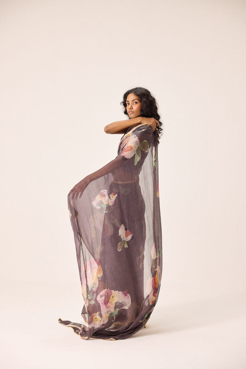 Inara Saree kota doria by Khara Kapas in brown for women Worldwide
