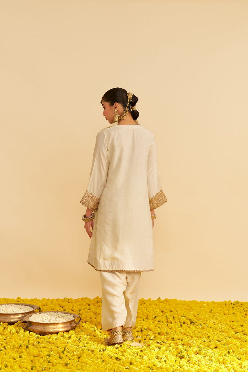 Mehza - Short Chauga With Salwar-Daisy Ivory silk by SHEETAL BATRA in ivory color for women Worldwide