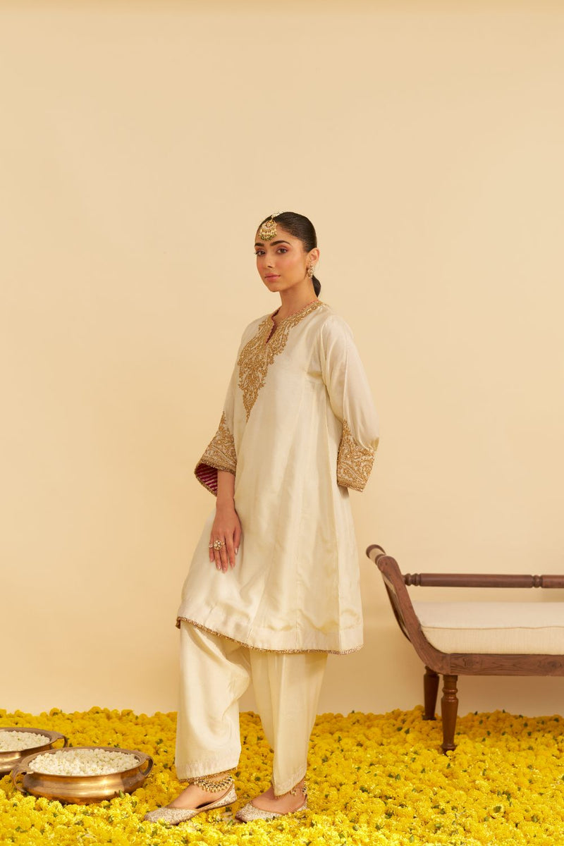 Marwa - Short Chauga With Salwar-Daisy Ivory silk by SHEETAL BATRA in ivory color for women Worldwide