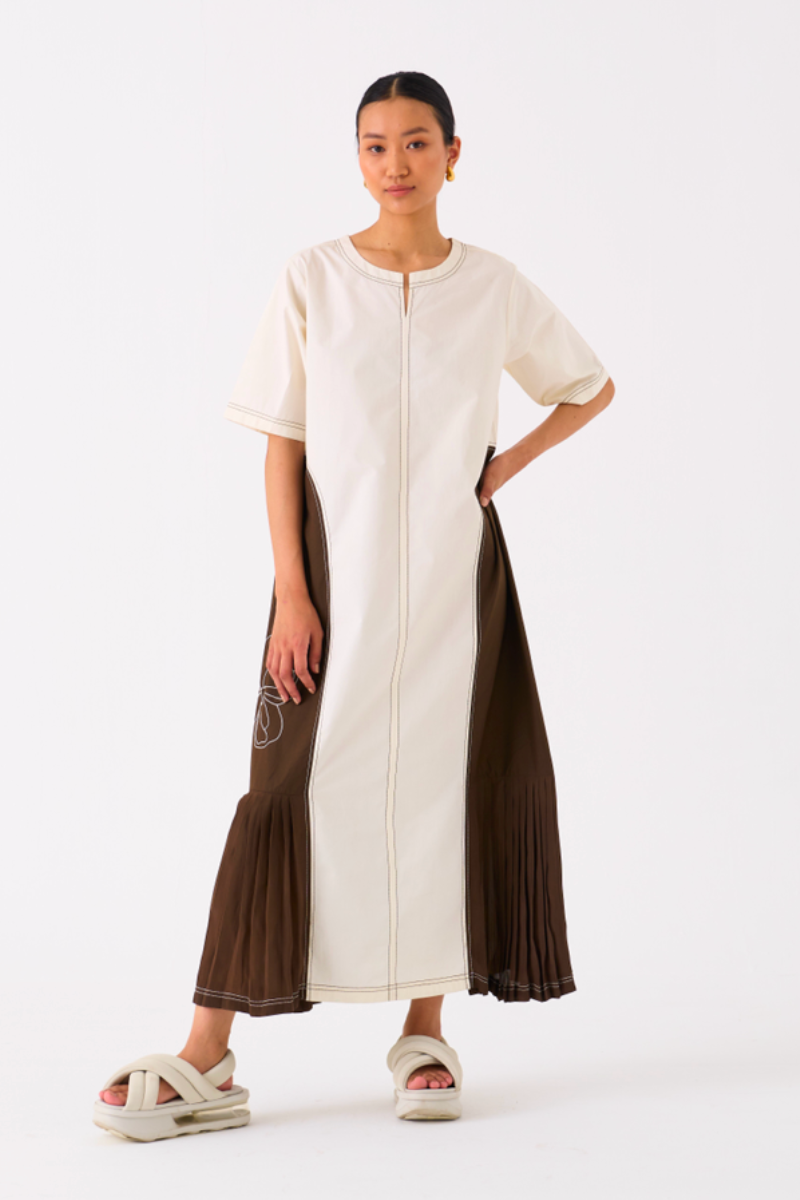 SIDE U-PLEAT DRESS-IVORY/DARK OLIVE