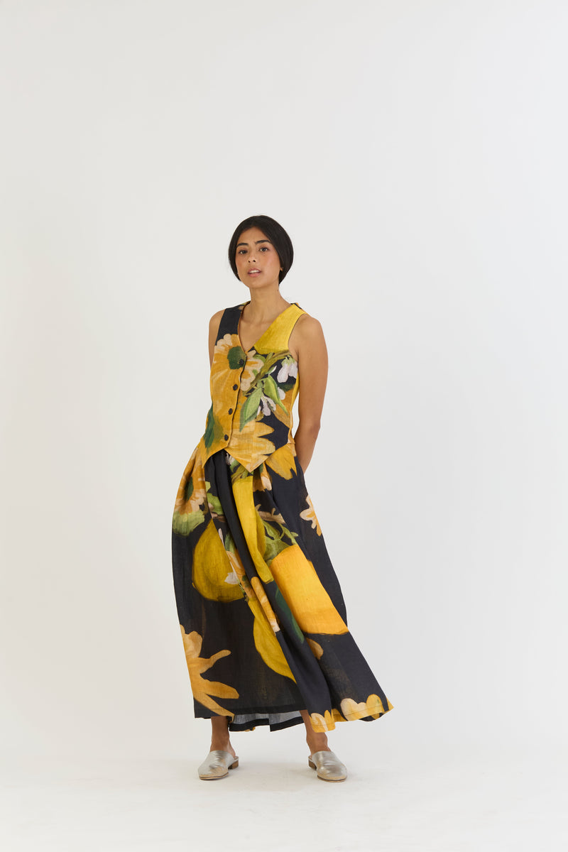 POMELLO WAISTCOAT AND BOX PLEAT SKIRT SET by Yam in yellow color for women Worldwide