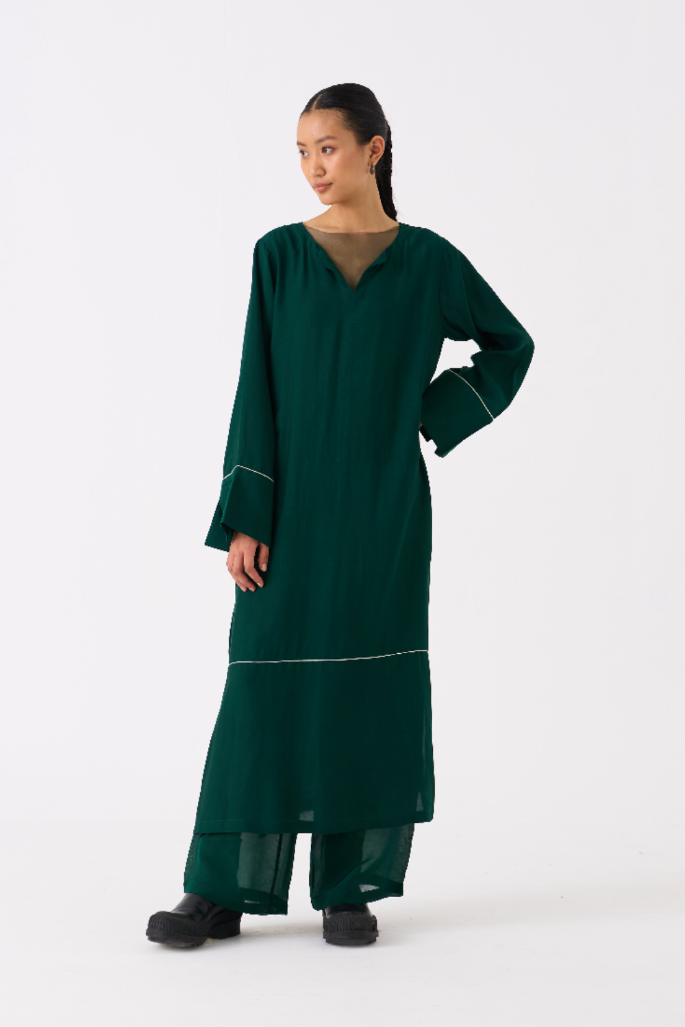 V-NECK KAFTAN CO-ORD 
(SET OF 2)-DARK GREEN