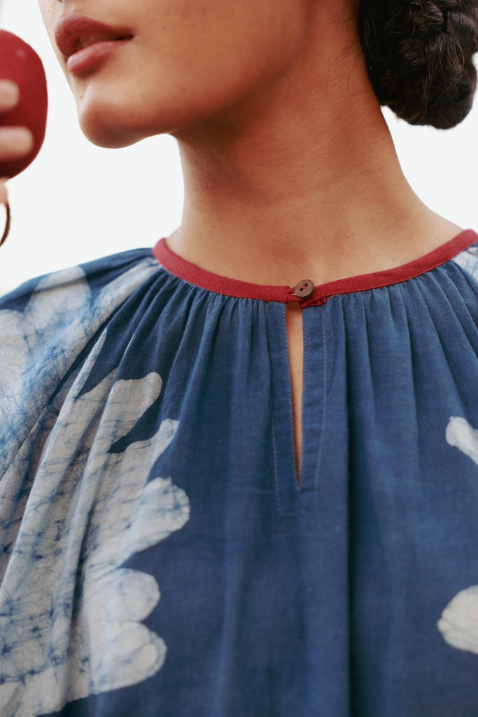 HAYDE BATIK TUNIC upcycled cotton by Doodlage in blue color for women Worldwide