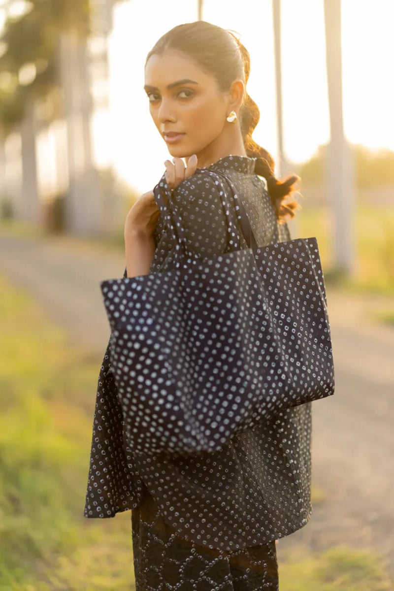 DOTS SHORT M KAF SHIRT-BLACK silk by Dyelogue in black color for women Worldwide