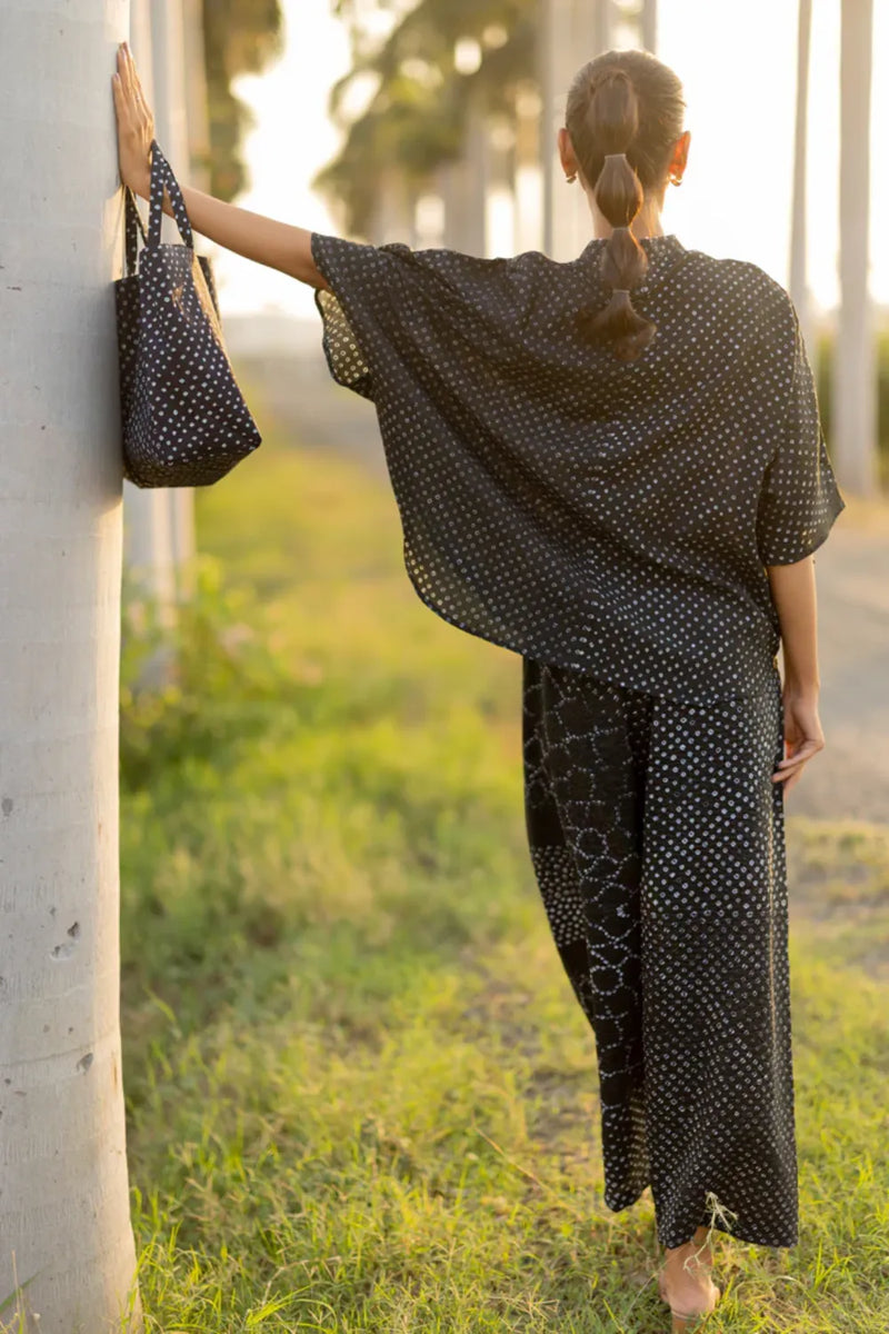 DOTS SHORT M KAF SHIRT-BLACK silk by Dyelogue in black color for women Worldwide