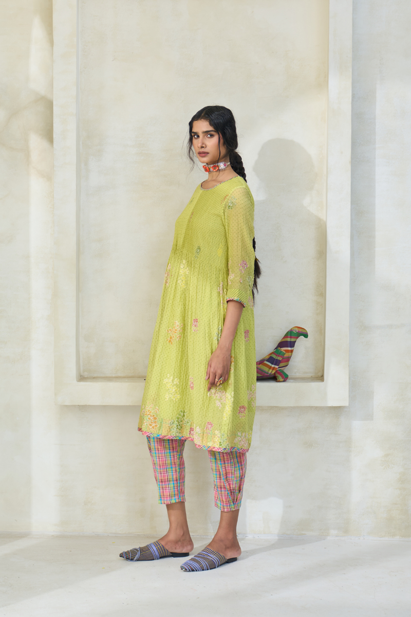 James Set cotton by SWATTI KAPOOR in multi color for women Worldwide
