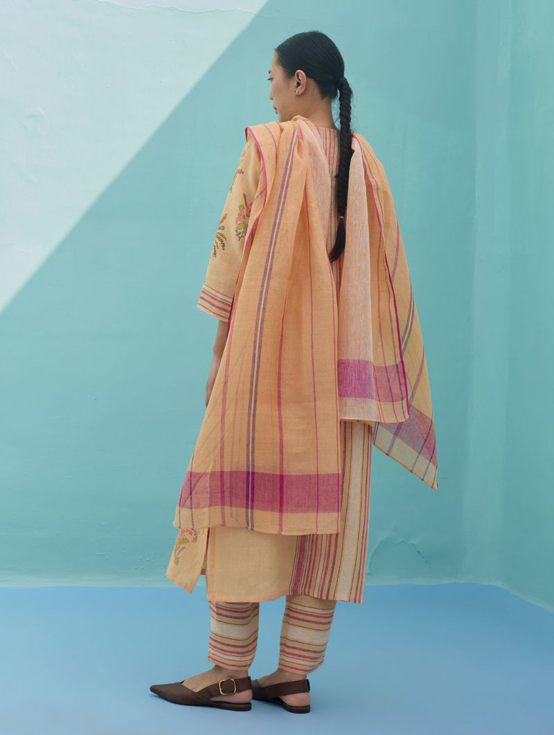 Rava Border Linen Stripe Dupatta - Apricot linen dupatta by Manan in apricot for women Worldwide