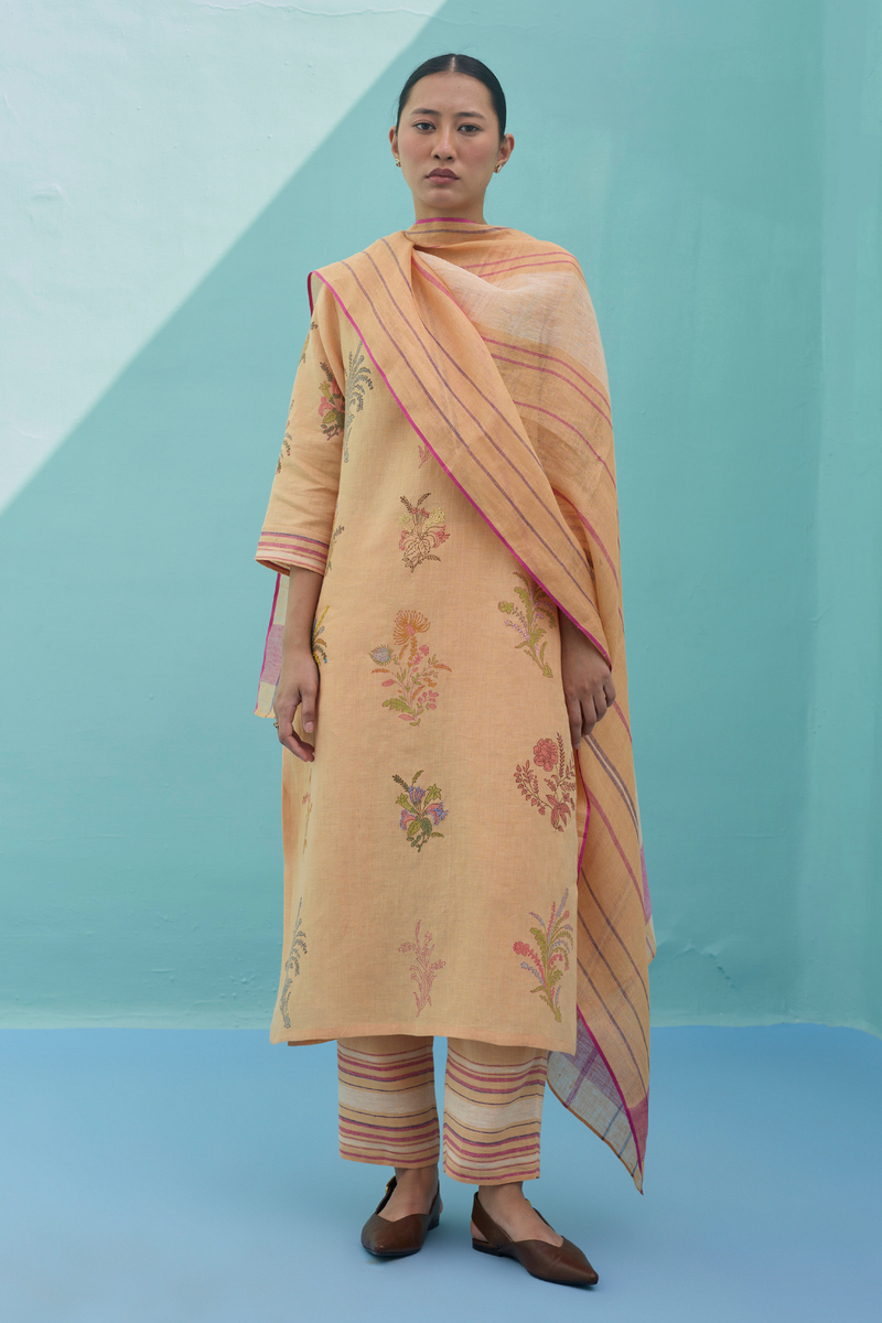 Rava Border Linen Stripe Dupatta - Apricot linen dupatta by Manan in apricot for women Worldwide