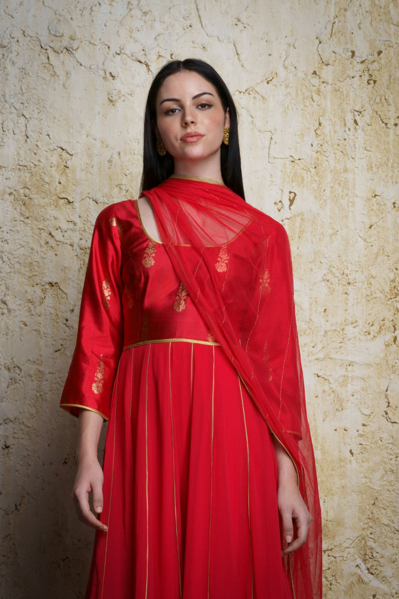 Mehar Anarkali-Red georgette by Mallika Mathur in red color for women Worldwide