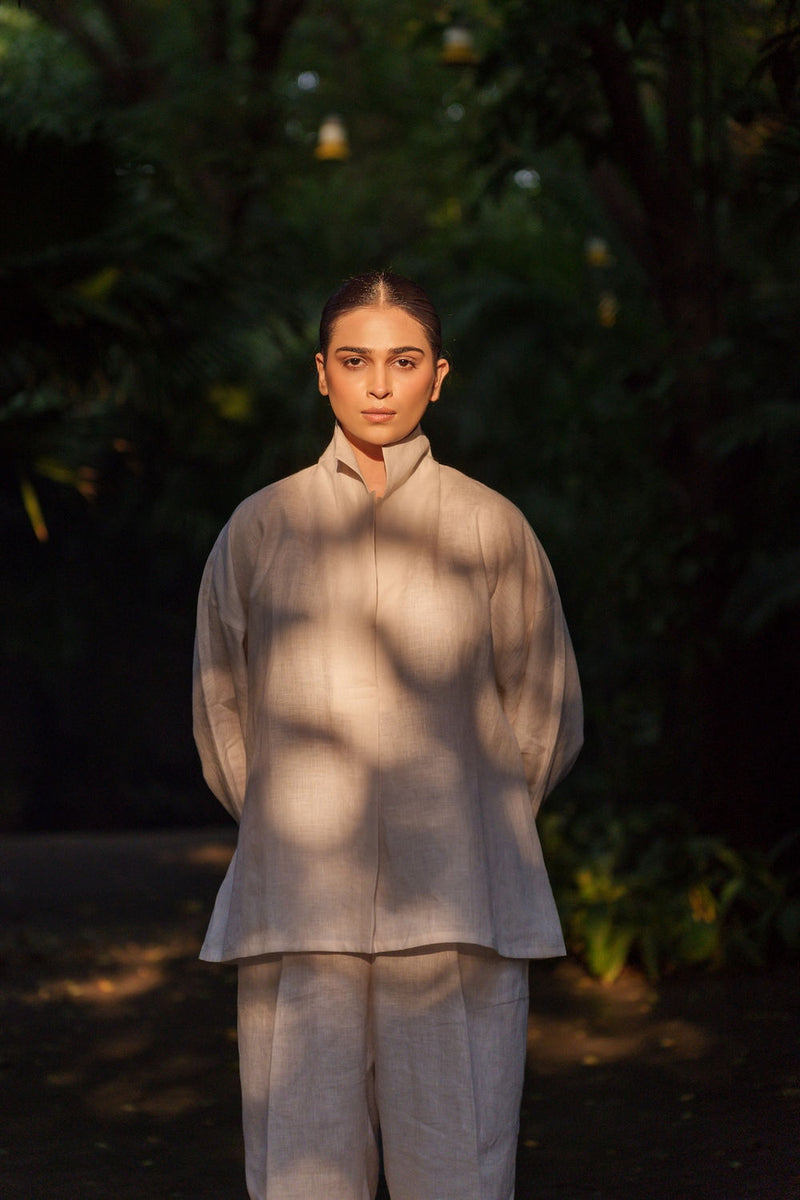 Ocean breeze Ivory-Shirt linen by Zanzibar Living in ivory for women Worldwide