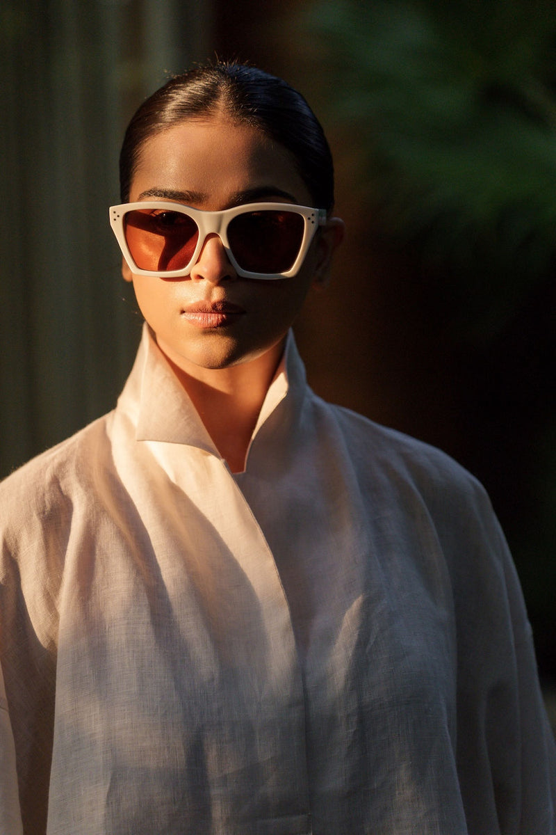 Ocean breeze Ivory-Shirt linen by Zanzibar Living in ivory for women Worldwide