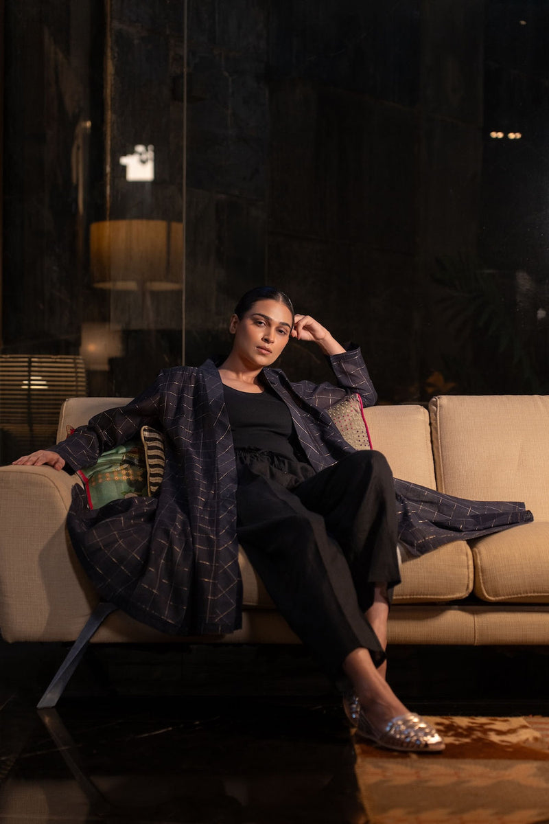 Kuro Chanderi Cape linen by Zanzibar Living in black, gold for women Worldwide