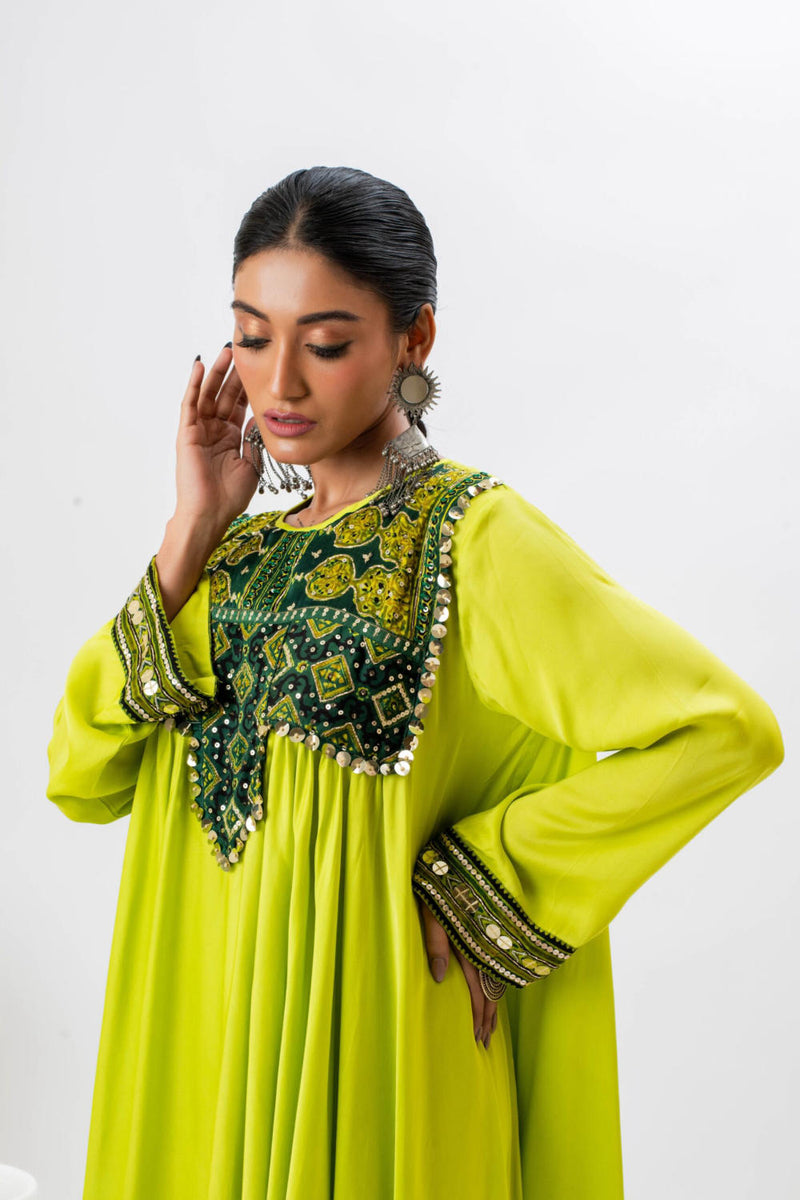 Mahi Asymmetrical Kurta Set - Green satin by PRAHNAAYA in green color for women Worldwide