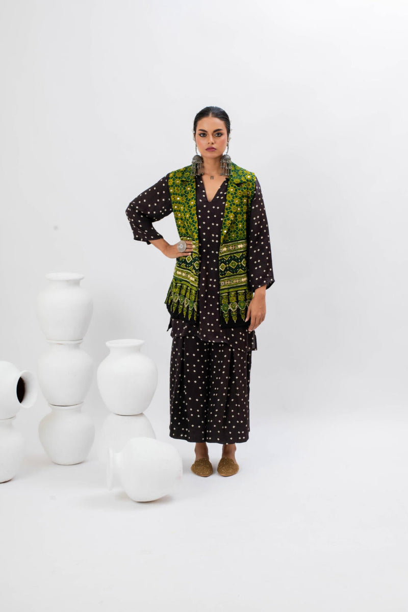 Marrakech Bundi Jacket with Tunic Set satin by PRAHNAAYA in green color for women Worldwide