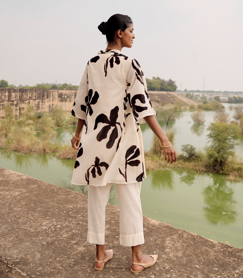 Ioras co-ord set cotton by Khara Kapas in white for women Worldwide