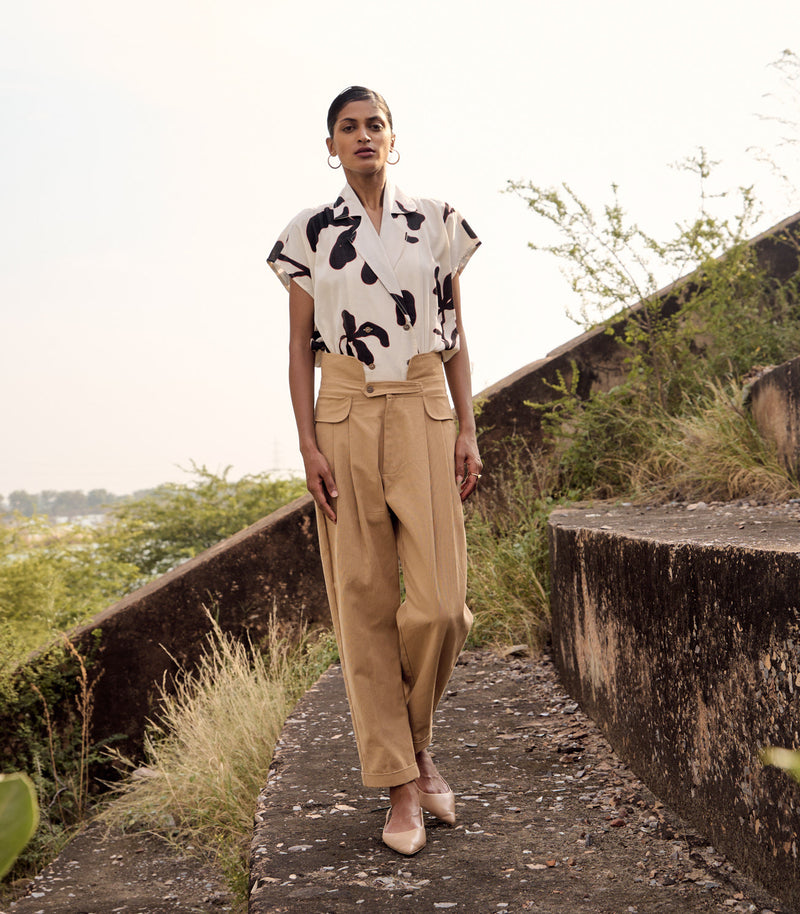 Remi trouser cotton by Khara Kapas in beige for women Worldwide