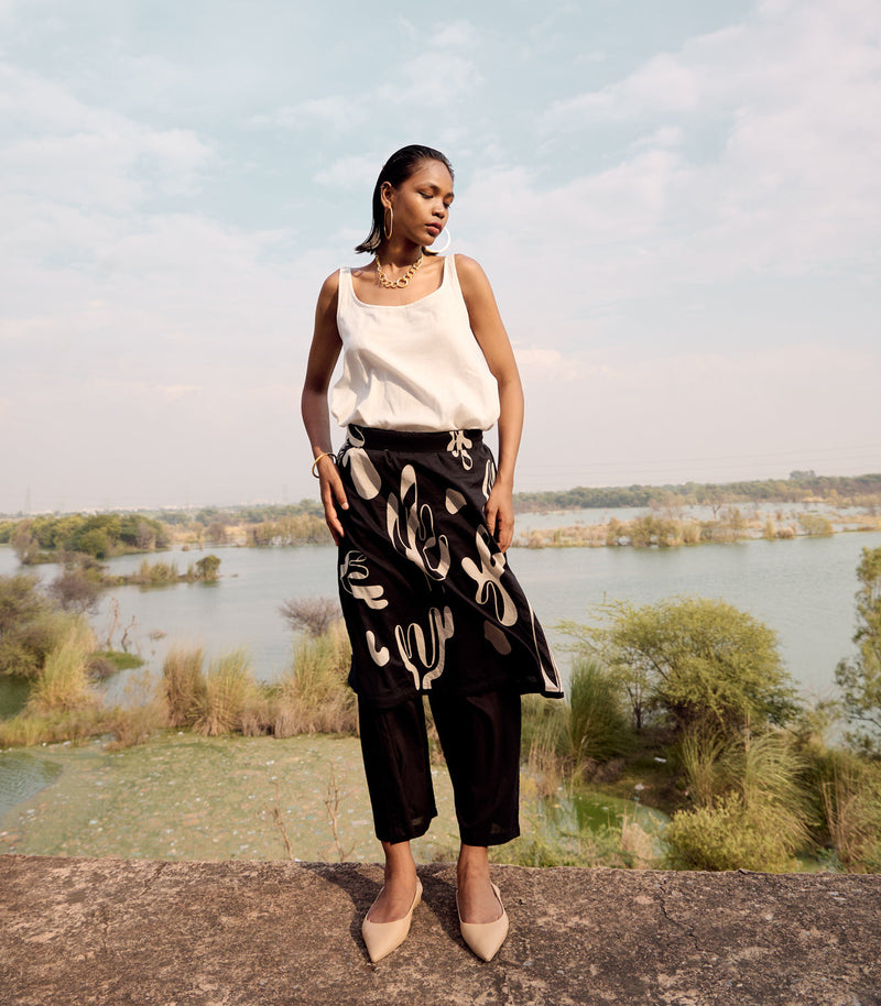 Zura skirt trouser cotton by Khara Kapas in black for women Worldwide