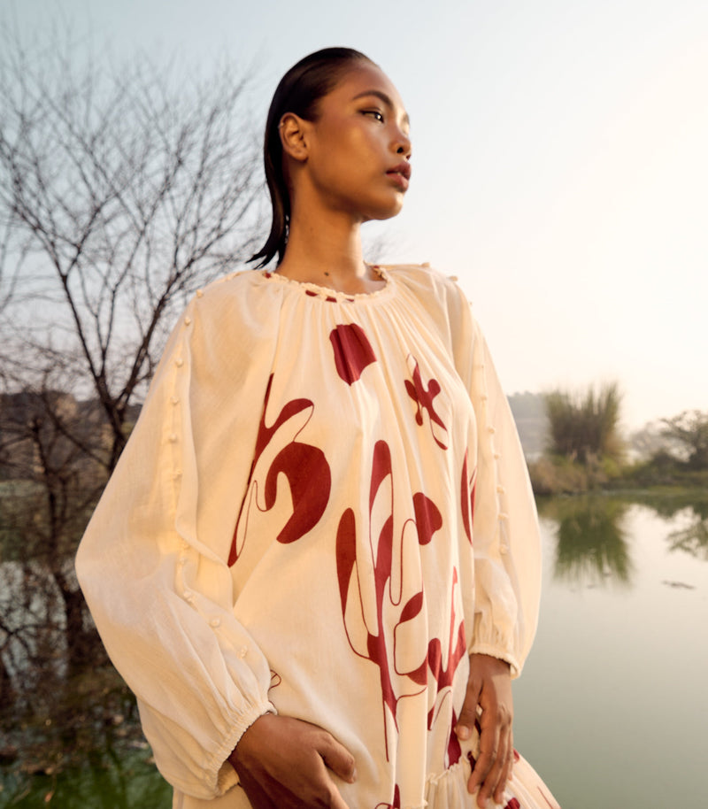 Lavella maxi dress cotton by Khara Kapas in white for women Worldwide