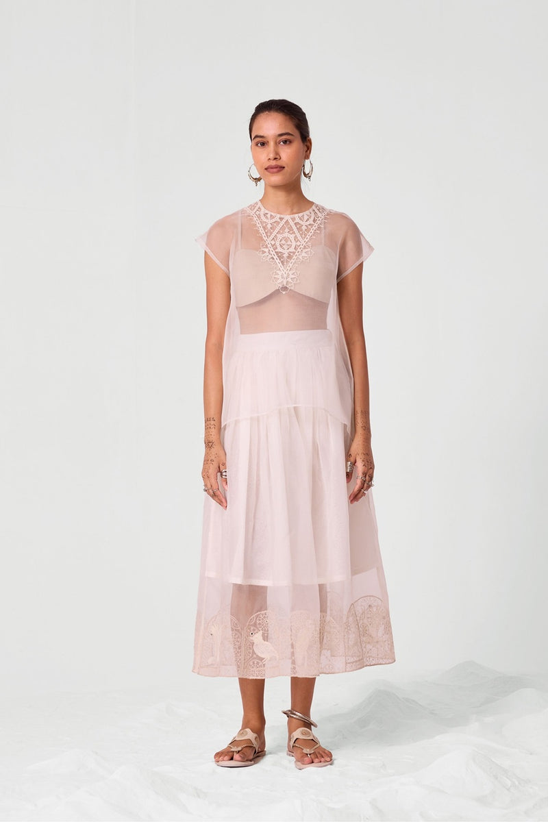 Dhuthi Off White Embroidered Skirt