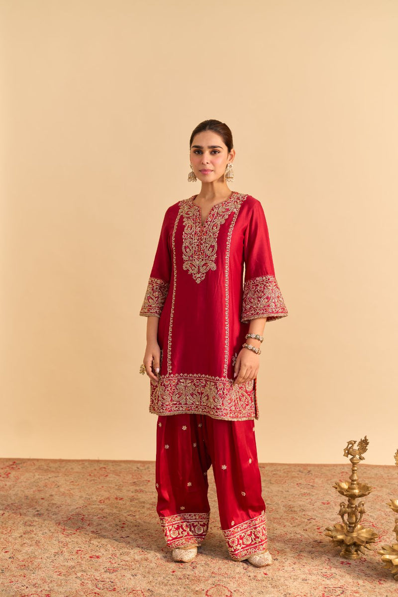 Dua Deep red Dabka Zardozi Embroidered Short kurta Set by SHEETAL BATRA in red color for women Worldwide
