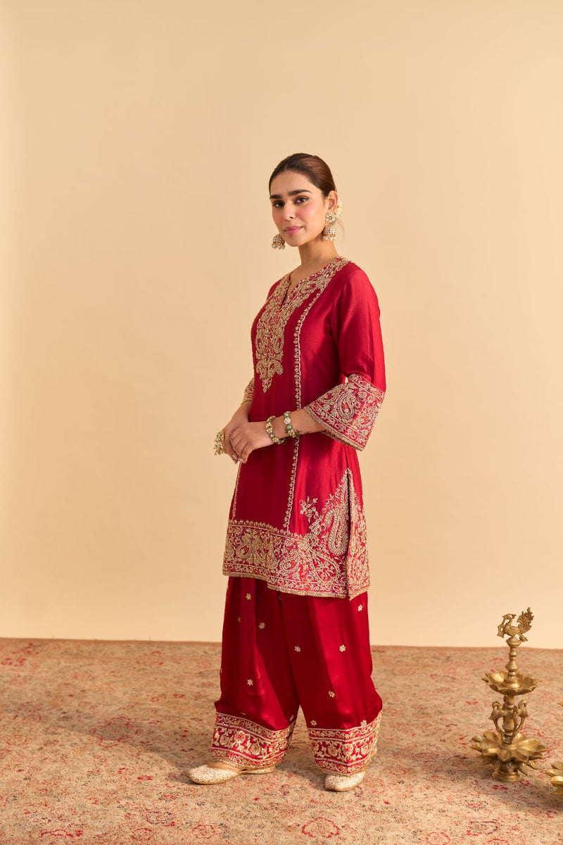 Dua Deep red Dabka Zardozi Embroidered Short kurta Set by SHEETAL BATRA in red color for women Worldwide