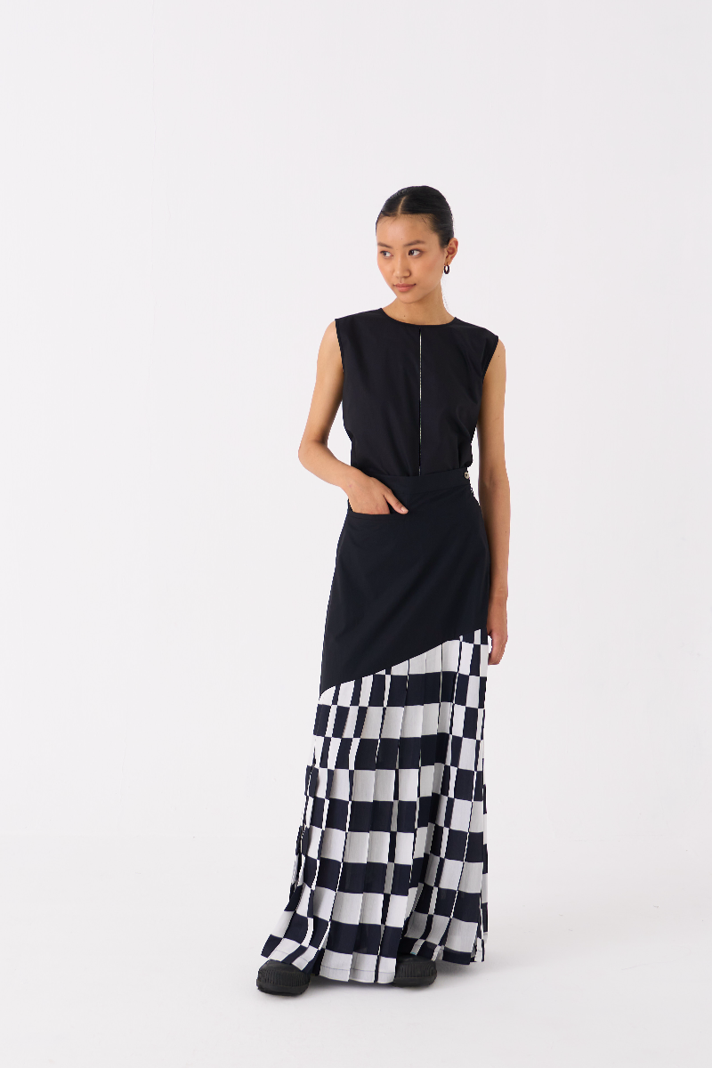 CHECKERED SKIRT-BLACK CHECK bemberg by THREE in black color for women Worldwide