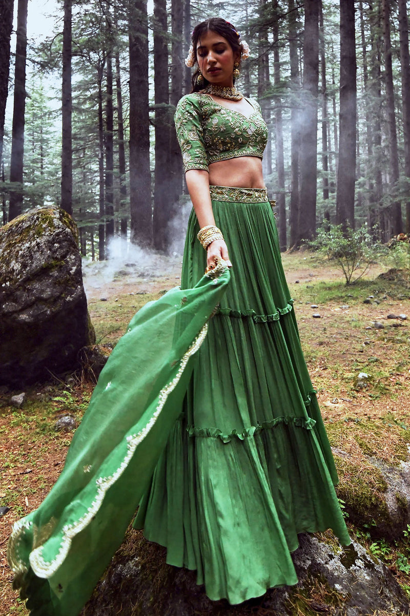 Enya Lehenga Set crepe by Paulmi & Harsh-kahan Sep'26 in green for women Worldwide