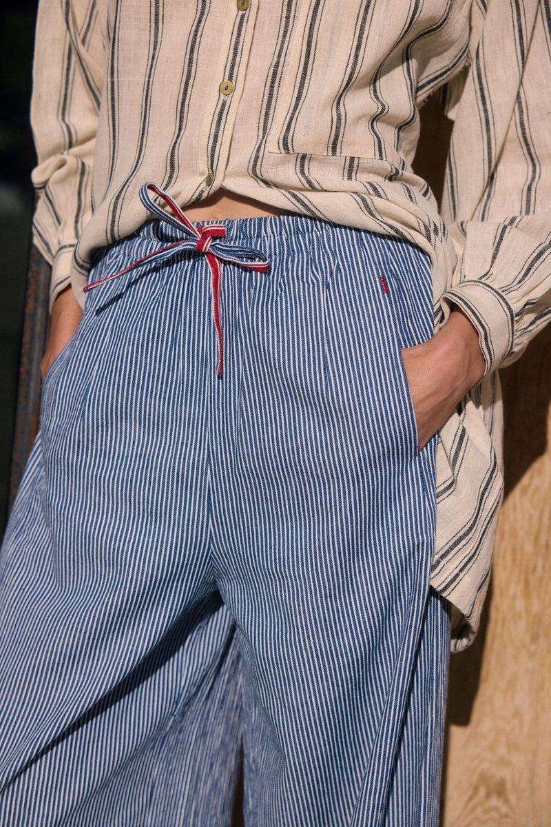 Easy Pants – Fine Line