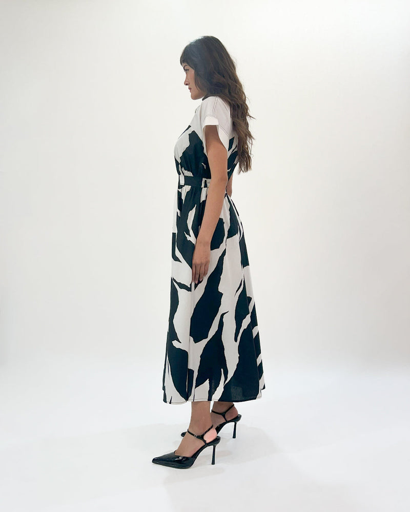Stream cup zip dress 100% cotton by Leh Studios in black color for women Worldwide