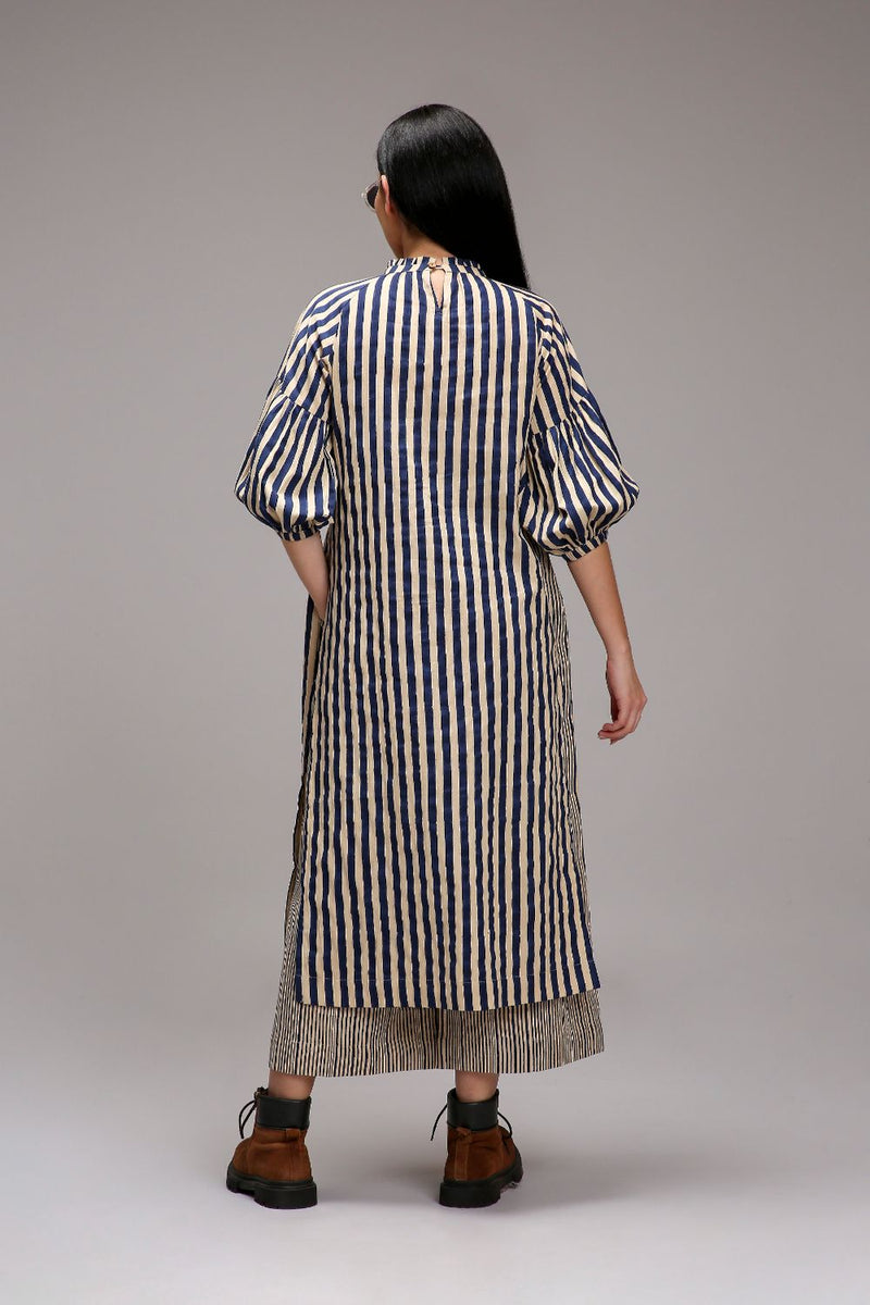 Egg-Shell Blue Striped Big Joker Tunic Set (2 PCS) cotton by Mati in white color for women Worldwide